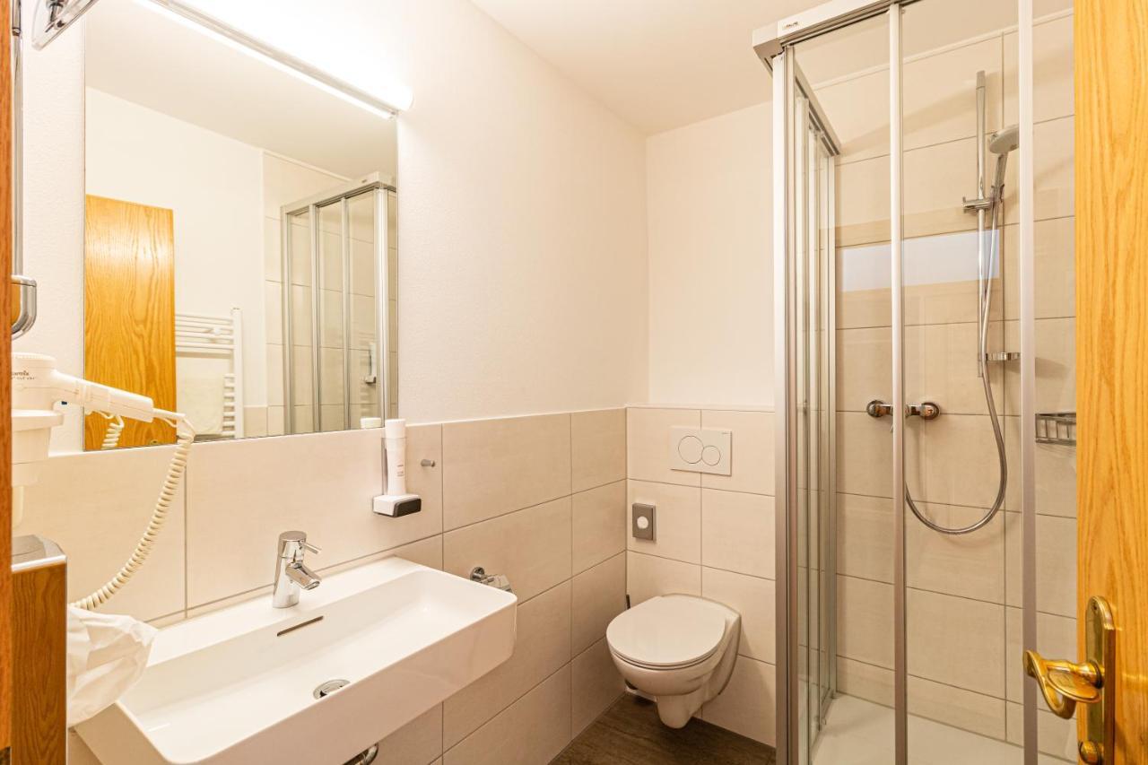 Hotel Gasthof Neuwirt Holzkirchen  Kültér fotó